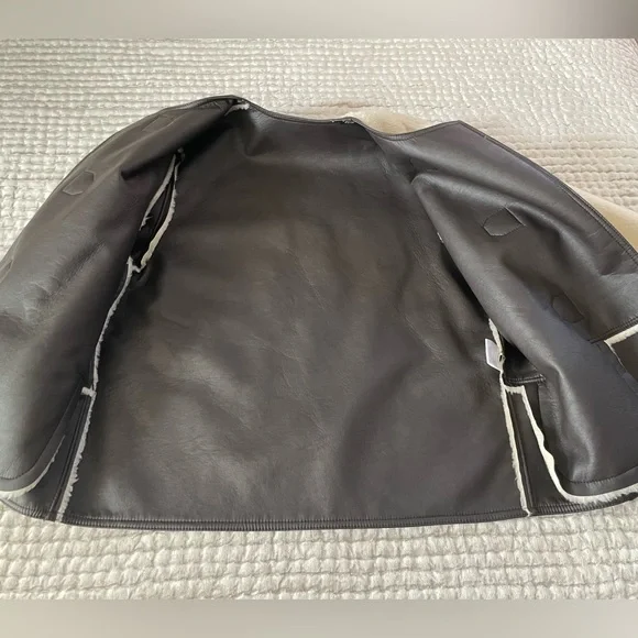 Korea by We Are Shearling Jacket Wool blend Teddy Double Sided One Size - Picture 10 of 16